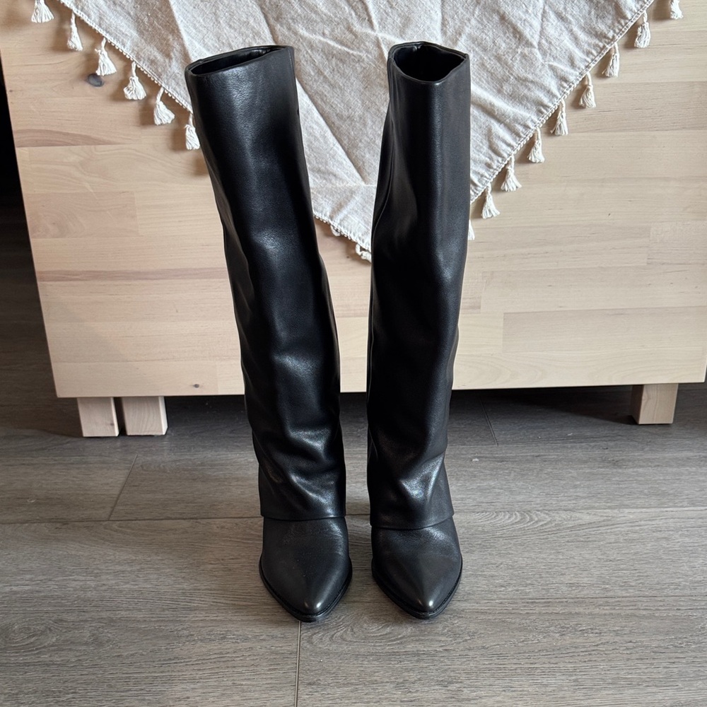 Classic Leather Black Knee-High Pointed-Toe Women's Boots - Steve Madden